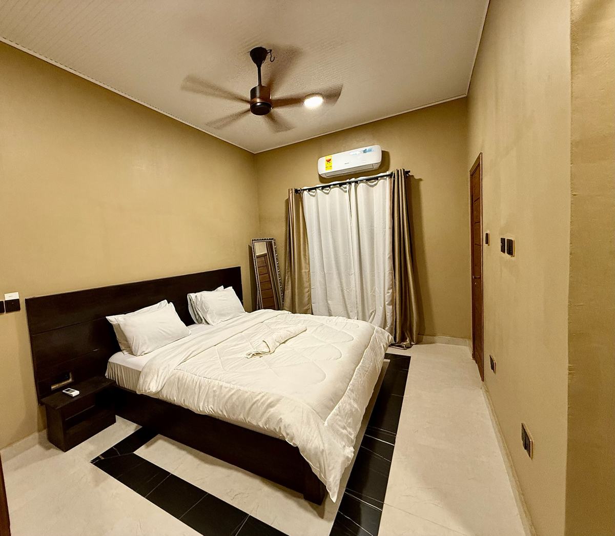 Luxury 1 bedroom, Bedroom with king bed and AC